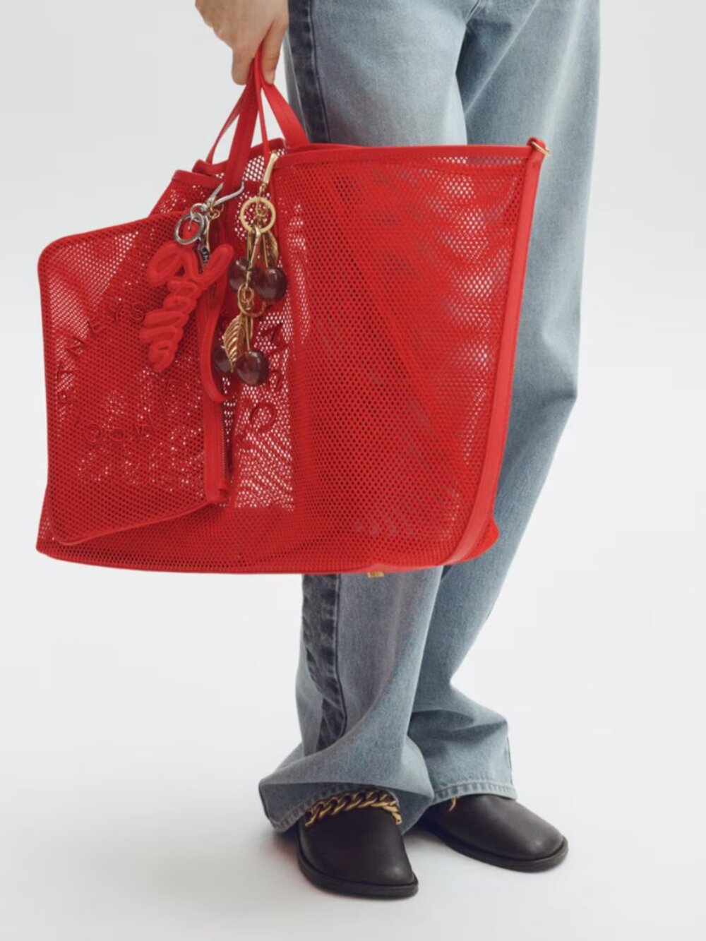 Stella McCartney x H&M Large Mesh Tote Bag - Picture 2 of 5